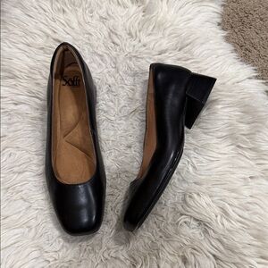 Sofft Black Block Heeled Leather Pump -
Lillian Women’s Size 9M NWOT